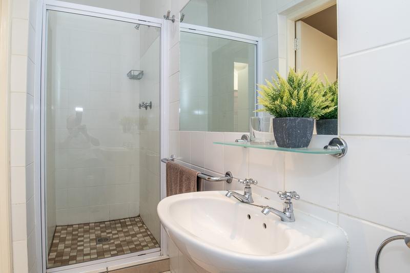 4 Bedroom Property for Sale in Bergvliet Western Cape
